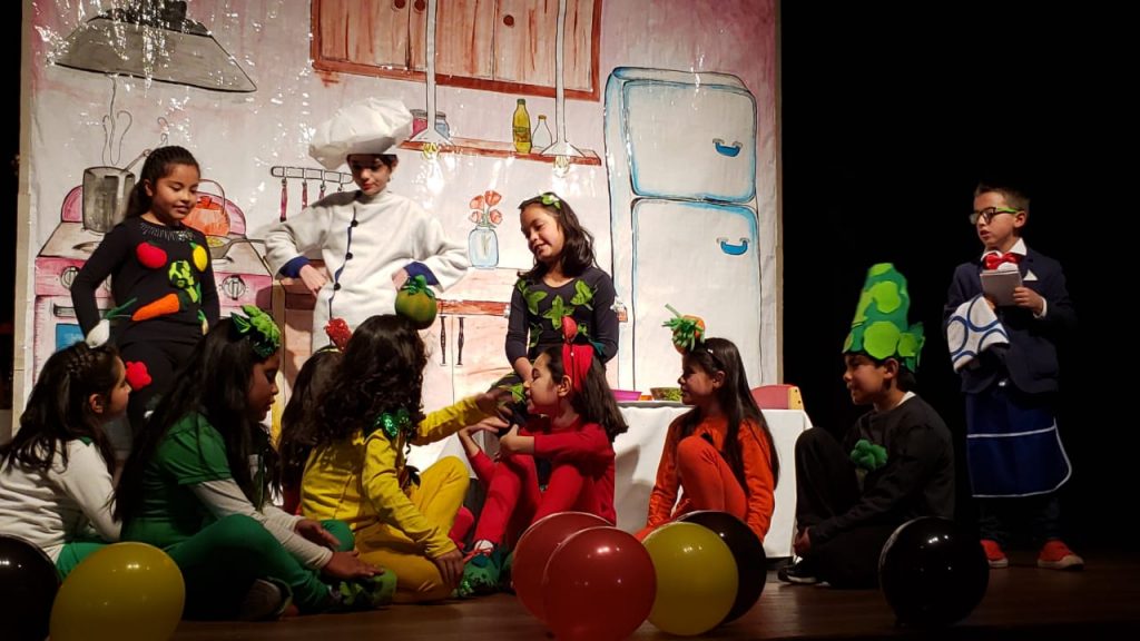 „„Bullying zu der Suppe“ Grundschule Theater „