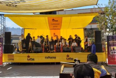 Big Band auf der sonntäglichen Messe der Kulturen