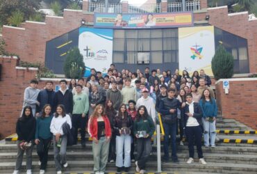 Visita a la UCB